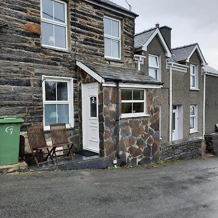 Snowdonia Rock Cottage - Cosy And Pet Friendly Penrhyndeudreath Eksteriør bilde